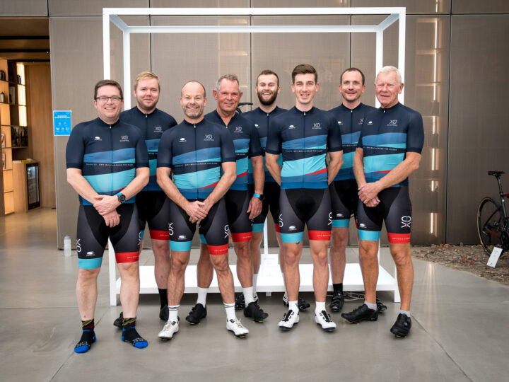 XO Shipping stævner ud i unikt designet teamtøj